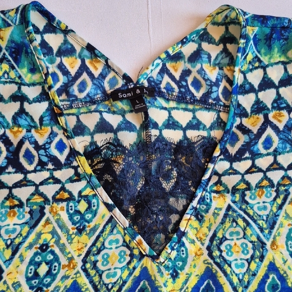 Sami & Jo Blue Short Sleeve Boxy Blouse - Picture 3 of 5